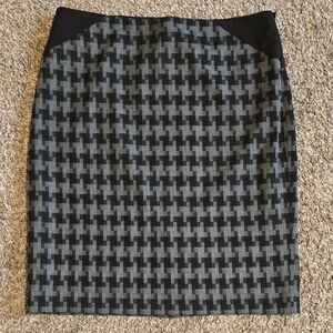 The Limited Black and Gray A-Line Skirt